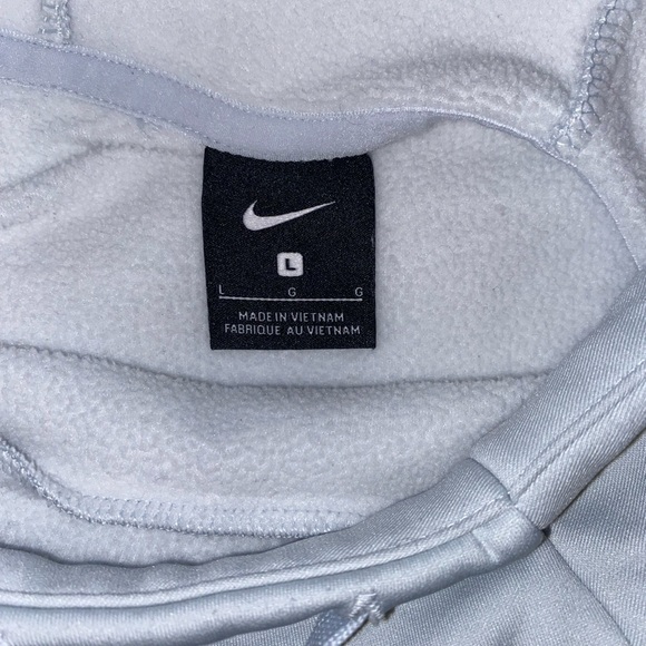 Nike Sweatshirt - Picture 3 of 5